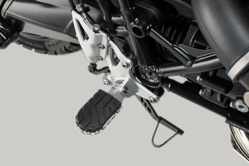 PODNÓŻKI ION SW-MOTECH BMW R NINET SCRAMBLER (16-) R NINET GS (16-) SILVER 5
