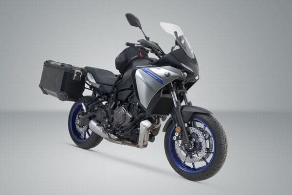 ZESTAW KUFRÓW BOCZNYCH TRAX ADV I STELAŻY SW-MOTECH YAMAHA MT-07 TRACER (16-) BLACK 45/45 L 3