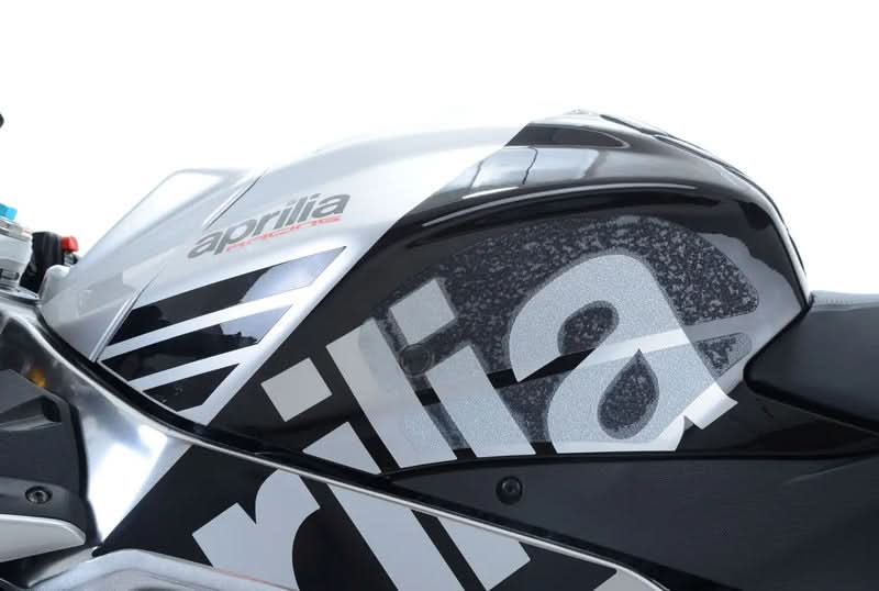 NAKLEJKA NA BAK TANKPAD ANTYPOŚLIZGOWY 4 CZĘŚCI RG RACING APRILIA RSV-4 (09-14)/TUONO (11-14) BLACK 3