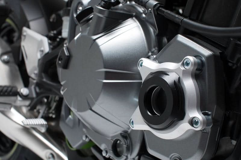 OSŁONA SILNIKA SW-MOTECH KAWASAKI Z900 MODELS (16-) BLACK SILVER 1