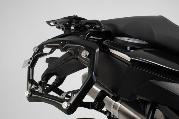 STELAŻ PRO NA KUFRY BOCZNE SW-MOTECH BMW F 650/700/800 GS (07-18) BLACK 3