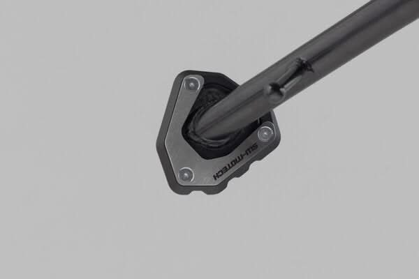 NAKŁADKA NÓŻKI BOCZNEJ SW-MOTECH. HONDA CB750 / XL750 (22-) BLACK SILVER 5