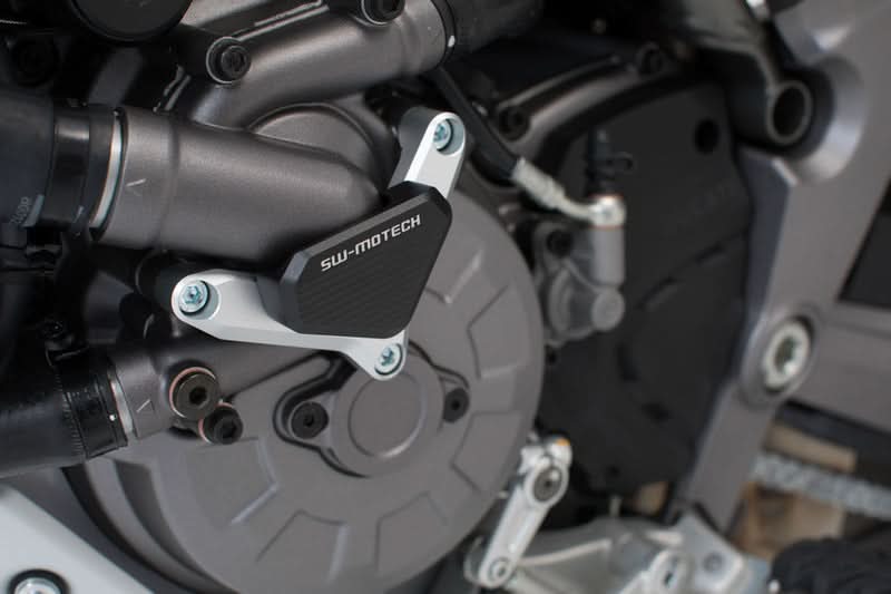 OSŁONA POMPY WODY SW-MOTECH DUCATI MODELS SILVER BLACK 1
