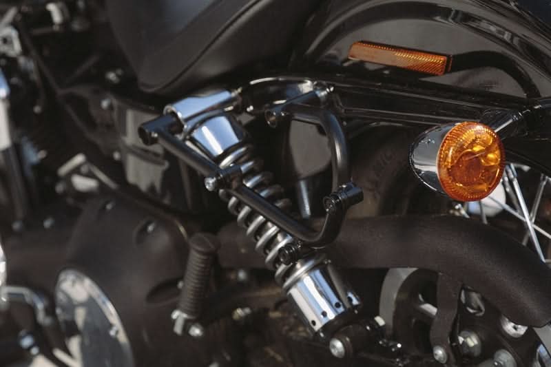 ZESTAW SAKW I STELAŻY LEGEND GEAR SW-MOTECH HARLEY DAVIDSON DYNA LOW RIDER STREET BOB (09-) BROWN 7
