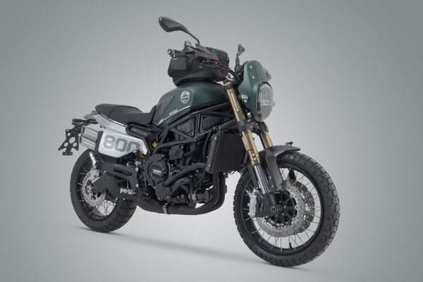 ZESTAW KUFRA BOCZNEGO URBAN ABS I STELAŻA SW-MOTECH BENELLI LEONCINO 800 TRAIL (21-) BLACK 1X16,5L 3
