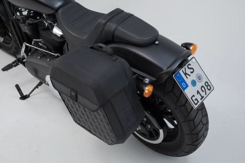 ZESTAW SAKWA I STELAŻ LEGEND GEAR SW-MOTECH HARLEY-DAVIDSON SOFTAIL FAT BOB (17-) BLACK 3