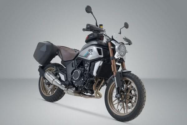 ZESTAW KUFRÓW BOCZNYCH URBAN ABS I STELAŻY SW-MOTECH CFMOTO 700CL-X HERITAGE (22-) BLACK 2X16,5L 3
