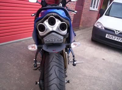 MOCOWANIE TABLICY REJESTRACYJNEJ RG RACING TRIUMPH SPRINT ST 05- 1