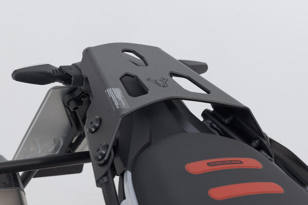 ZESTAW KUFRA CENTRALNEGO SW-MOTECH DUSC L BMW F 900 GS (23-) 41 L BLACK 5