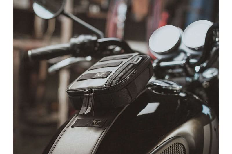 ZESTAW TORBA AKCESORYJNA LA1 I PAS NA ZBIORNIK SLA SW-MOTECH BMW R NINET MODELS (14-) BROWN 3