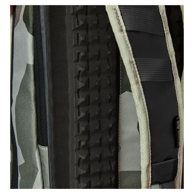 PLECAK FOX UTILITY 18L HYDRATION PACK GREEN CAMO LARGE 11