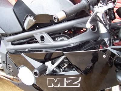 CRASHPADY CLASSIC RG RACING MZ 1000 S FULLY FAIRED BLACK 1