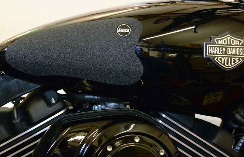 NAKLEJKA NA BAK TANKPAD ANTYPOŚLIZGOWY 2 CZĘŚCI RG RACING HARLEY-DAVIDSON STREET 500/750 BLACK 1