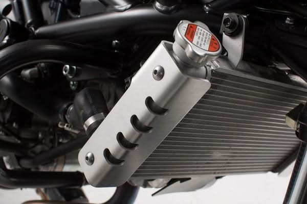 OSŁONA CHŁODNICY SW-MOTECH SUZUKI SV650 ABS (15-) SILVER 1