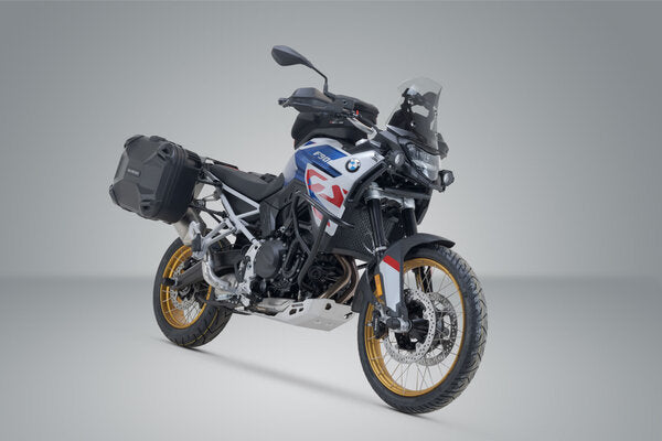 ZESTAW KUFRÓW BOCZNYCH SW-MOTECH DUSC BMW F 900 GS (23-) 41/33L BLACK 9
