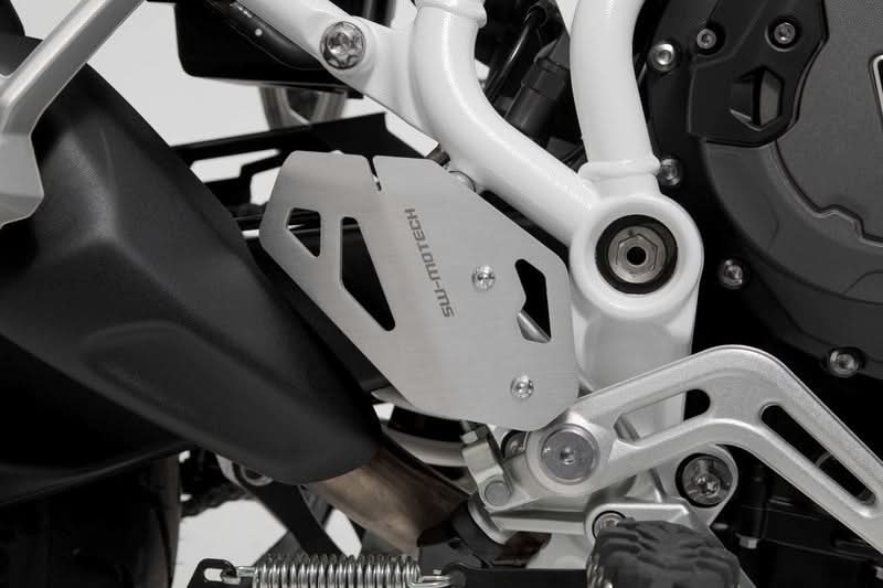 OSŁONA PIĘTY NA PRAWĄ STRONĘ SW-MOTECH TRIUMPH TIGER 900/GT/RALLY/PRO (19-23) BLACK 1