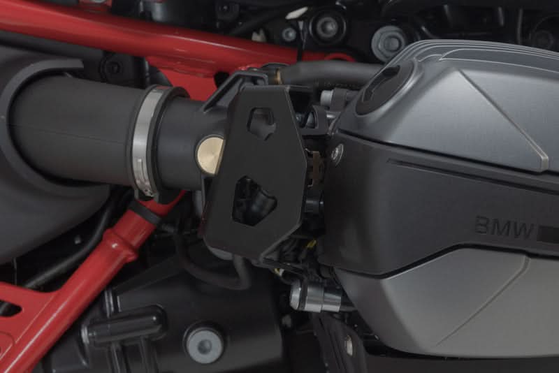 ZESTAW OSŁON WTRYSKIWACZY SW-MOTECH BMW MODELS BLACK 1