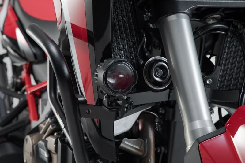 ZESTAW LAMP PRZECIWMGŁOWYCH EVO SW-MOTECH HONDA CRF1000L/CRF1100L MOCOWANE NA CRASH BAR BLACK 5
