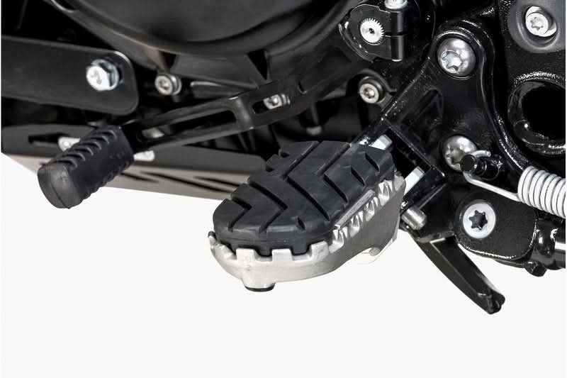 PODNÓŻKI ION SW-MOTECH BMW F 700 GS (12-18) F 800 GS (07-18)/ADV(16-18) SILVER 1