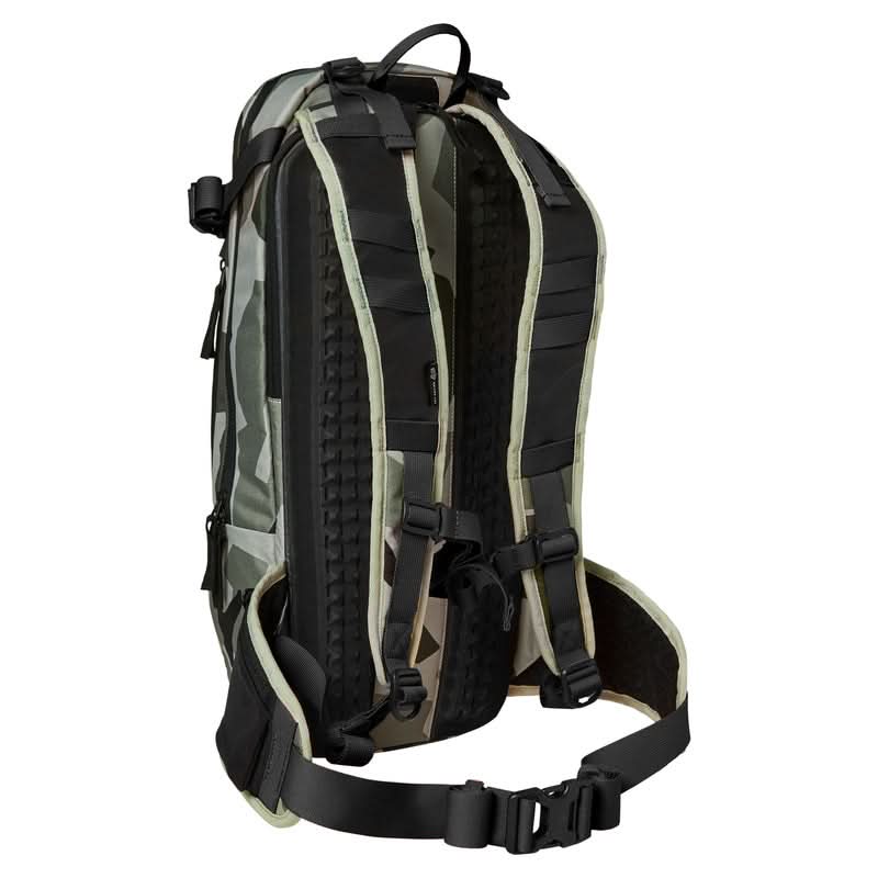 PLECAK FOX UTILITY 18L HYDRATION PACK GREEN CAMO LARGE 3
