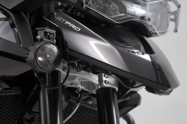 ZESTAW ŚWIATEŁ DROGOWYCH EVO SW-MOTECH TRIUMPH TIGER 900/GT/RALLY/PRO (19-23) BLACK 3