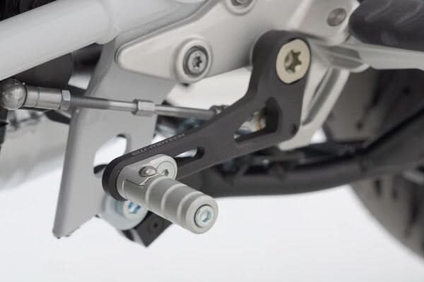 DŹWIGNIA ZMIANY BIEGÓW SW-MOTECH BMW R 1200 R/RS (14-18) R 1250 R/RS (18-) BLACK SILVER 1