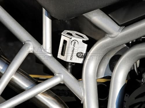 OSŁONA ZBIORNIKA PŁYNU HAMULCOWEGO SW-MOTECH TIGER 800 (10-) YAMAHA MT-10 (16-) SILVER 1