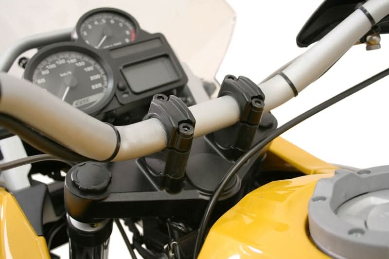 ZESTAW PODWYŻSZAJĄCY KIEROWNICĘ SW-MOTECH 30MM BMW R 1200 GS/ADV/ F800GS ADV BLACK 1
