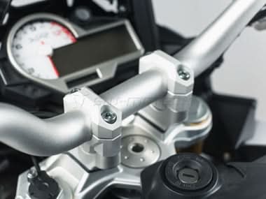 ZESTAW PODWYŻSZAJĄCY SW-MOTECH KIEROWNICĘ BMW S 1000 XR (15-) PODWYŻSZENIE 20MM 1