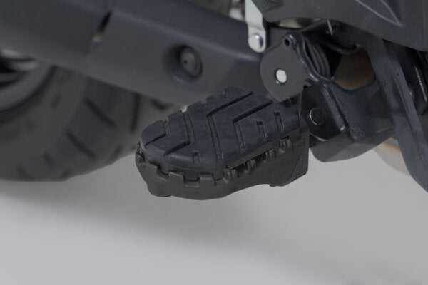 PODNÓŻKI ION SW-MOTECH SUZUKI V-STROM 800 (22-) BLACK 3