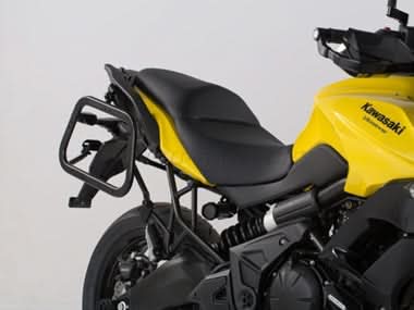 ZESTAW KUFRÓW BOCZNYCH TRAX ADV I STELAŻY SW-MOTECH KAWASAKI VERSYS 650 (14-) SILVER 37/37L 3