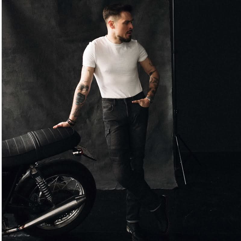 Spodnie Jeansowe Broger Ohio Tapered Fit Washed Grey 18 233647_ZAL550275.jpg
