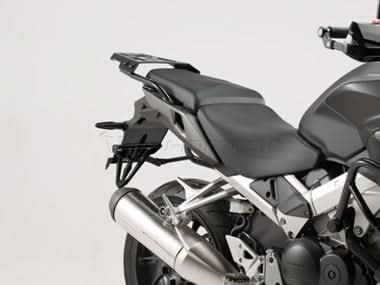 ZESTAW KUFRÓW BOCZNYCH TRAX ADV I STELAŻY SW-MOTECH HONDA VFR800X CROSSRUNNER (15-) SILVER 37/37L 3