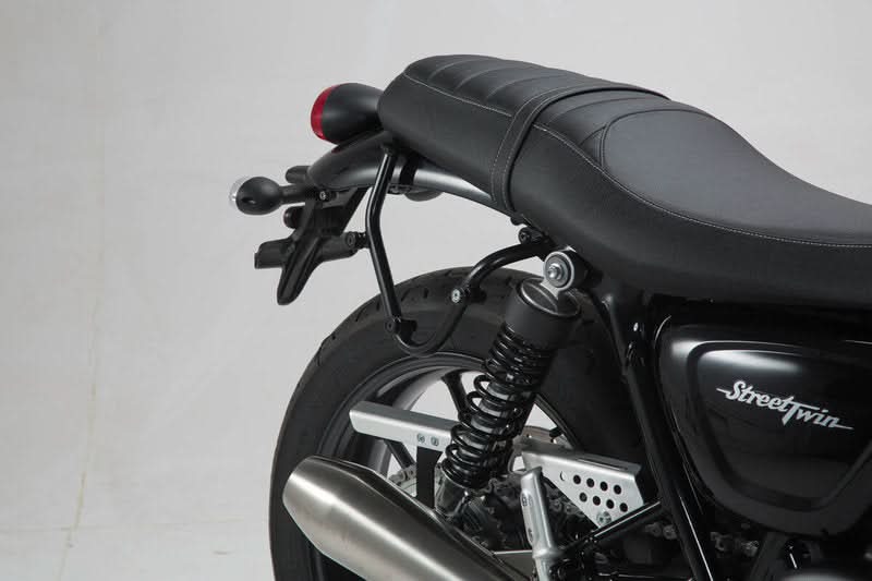 ZESTAW KUFRÓW BOCZNYCH URBAN ABS I STELAŻY SW-MOTECH TRIUMPH STREET TWIN (18-) BLACK 2X16,5L 5