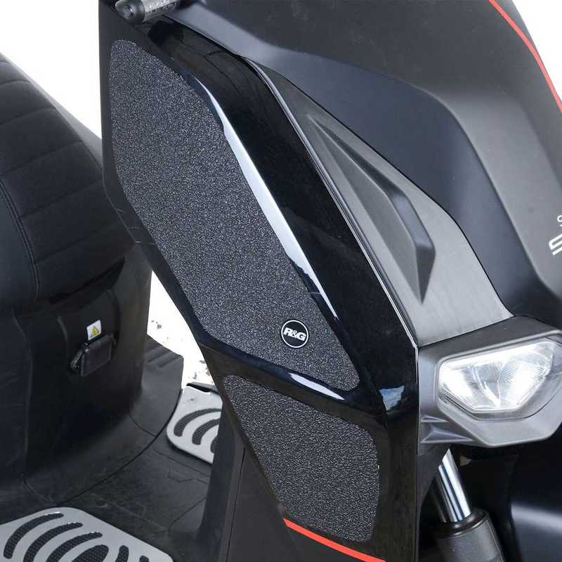 NAKLEJKA NA BAK TANKPAD ANTYPOŚLIZGOWY 4 CZĘŚCI RG RACING SUPER SOCO CPX 20- BLACK 1