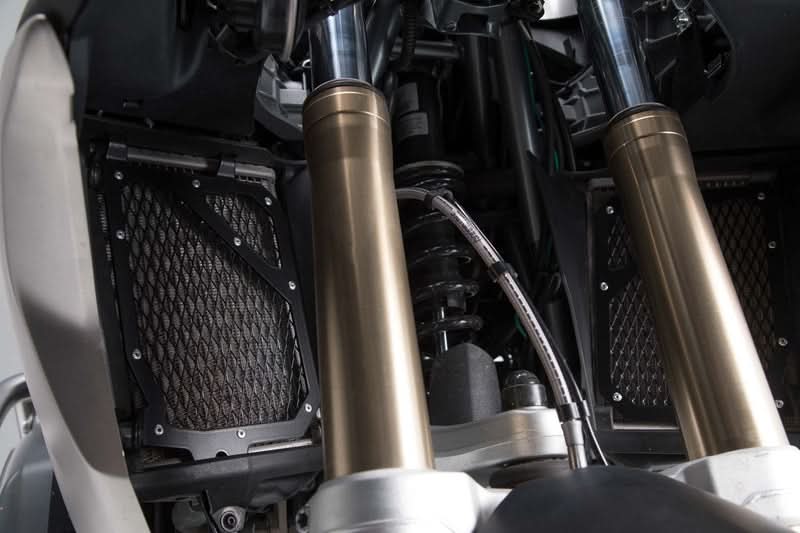 OSŁONA CHŁODNICY SW-MOTECH BMW R1200GS (16-18) R1250GS (18-) BLACK 1
