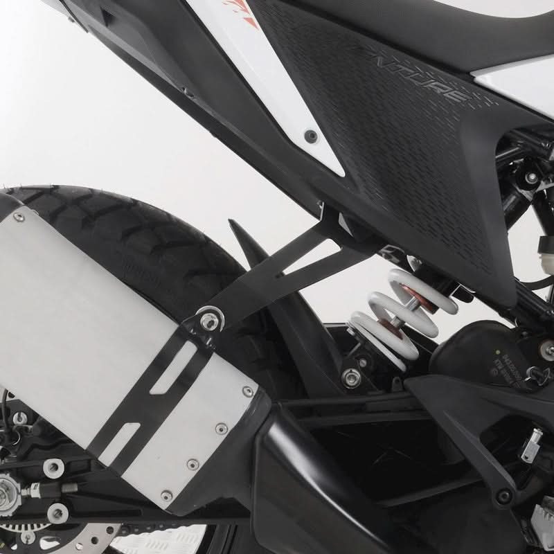 MOCOWANIE WYDECHU + ZAŚLEPKA PODNÓŻKA RG RACING KTM 390 ADVENTURE 20- BLACK 1