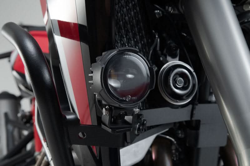 ZESTAW LAMP PRZECIWMGŁOWYCH EVO SW-MOTECH HONDA CRF1000L/CRF1100L MOCOWANE NA CRASH BAR BLACK 3