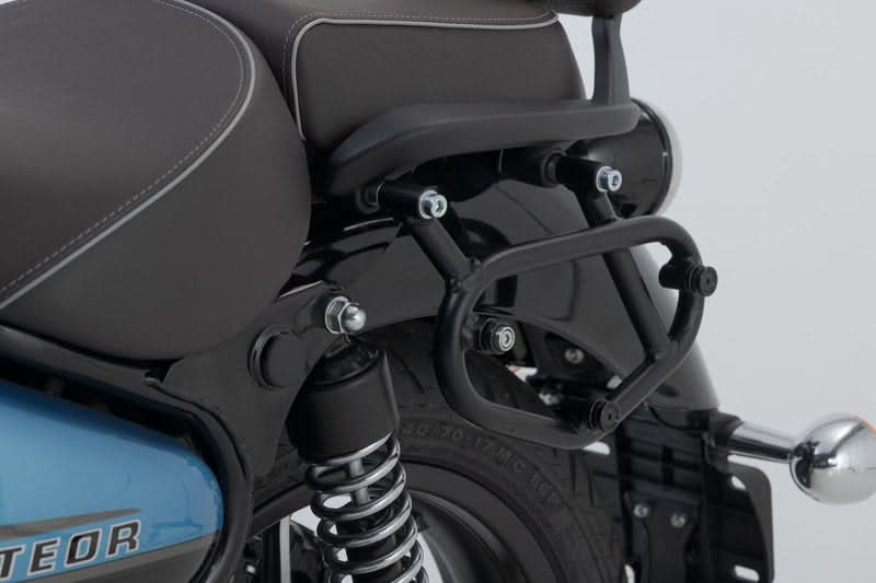 ZESTAW KUFRÓW BOCZNYCH URBAN ABS I STELAŻY SW-MOTECH ROYAL ENFIELD METEOR 350 (19-) BLACK 2X16,5L 9