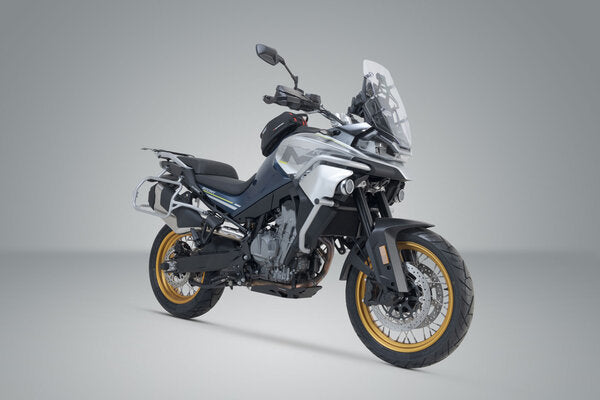 ZESTAW KUFRA CENTRALNEGO SW-MOTECH DUSC L 41 L. CFMOTO 800MT (21-) BLACK 9