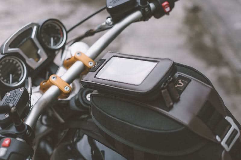 TORBA NA SMARTFON SW-MOTECH LEGEND GEAR SMARTPHONE BAG LA3 BROWN 5