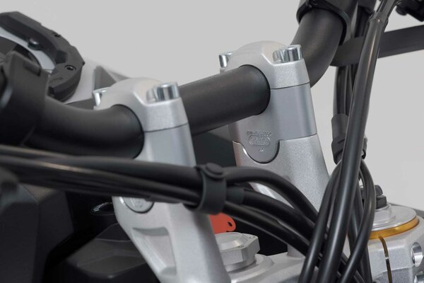 ZESTAW PODWYŻSZAJĄCY KIEROWNICĘ SW-MOTECH 30MM TRIUMPH TIGER 900 GT/RALLY PRO SILVER 5
