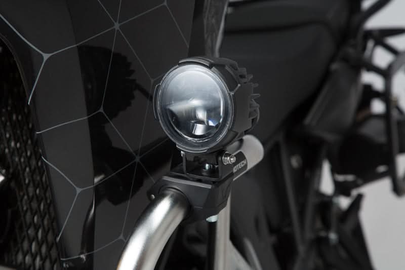 ZESTAW ŚWIATEŁ DROGOWYCH EVO SW-MOTECH MOCOWANIE NA CRASHBAR BLACK 1