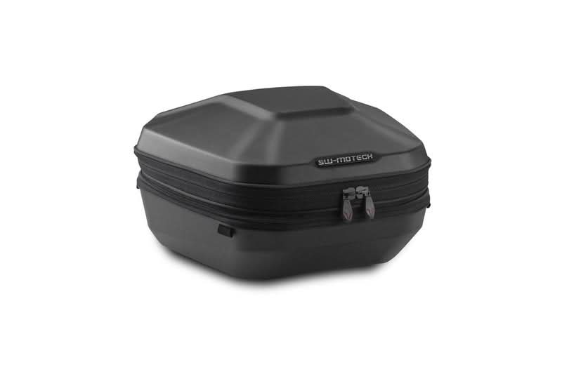 ZESTAW KUFRA CENTRALNEGO URBAN ABS SW-MOTECH TRIUMPH SPEED TRIPLE 1050 S/RS (18-) BLACK 1