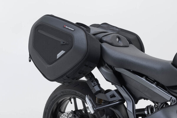 ZESTAW SAKW BOCZNYCH PRO BLAZE I STELAŻY SW-MOTECH YAMAHA MT-09 (23-) BLACK 5