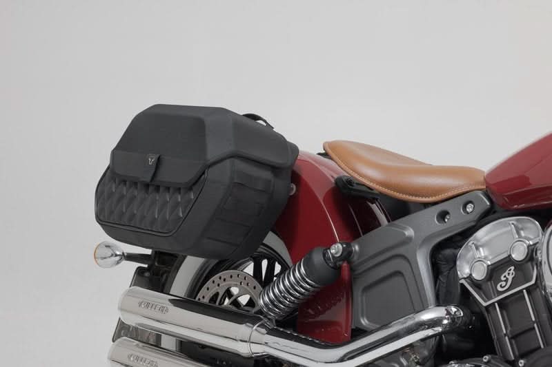 ZESTAW SAKW I STELAŻY LEGEND GEAR LH1/LH1 SW-MOTECH 2X19,5L INDIAN SCOUT/SIXTY/100TH ANNIV (16-) 9