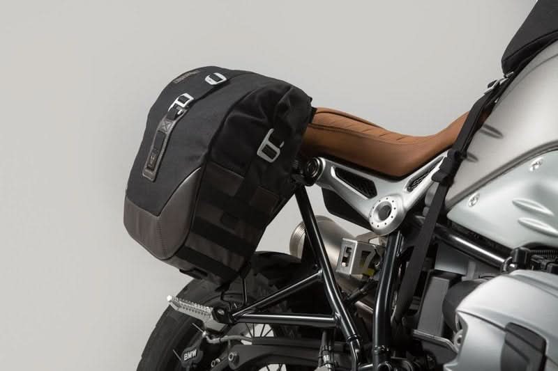 ZESTAW SAKW I STELAŻ LEGEND GEAR BLACK EDITION SW-MOTECH BMW R NINET SCRAMBLER (16-) BLACK 3