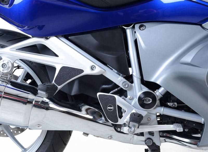OSŁONA WAHACZA RG RACING BMW R1200RT 14-/R1250RT 19-, 4 CZĘŚCI BLACK 1