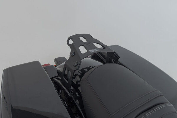STELAŻ STREET-RACK POD PŁYTĘ MONTAŻOWĄ KUFRA SW-MOTECH HARLEY-DAVIDSON ROAD GLIDE (24-) BLACK 3