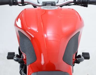 NAKLEJKA NA BAK TANKPAD ANTYPOŚLIZGOWY 2 CZĘŚCI RG RACING DUCATI MONSTER 1100/1100 EVO (10-14) BLACK 9